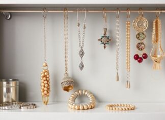 Eğlenceli ve Pratik: Küçük Daireler İçin Takı Saklama İpuçları Fun and Practical: Jewelry Storage Tips for Small Apartments