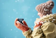 Yazın Eğlenceli ve Sağlıklı Geçmesi İçin Gerekli 10 Şey 10 Things You Need for a Fun and Healthy Winter 1. Warm Clothing: Invest in good quality winter wear to keep yourself warm and cozy. 2. Hydration: Drink plenty of water to stay hydrated, even if you don't feel as thirsty as you do in summer. 3. Healthy Diet: Include plenty of fruits, vegetables, and whole grains in your diet to boost your immune system. 4. Exercise: Stay active with indoor exercises or winter sports to keep your body and mind healthy. 5. Vitamin D: Consider taking vitamin D supplements as the lack of sunlight can lead to deficiency. 6. Humidifier: Use a humidifier to add moisture to the dry winter air, which can help prevent respiratory problems. 7. Social Activities: Plan fun indoor activities with friends and family to beat the winter blues. 8. Sleep: Ensure you get enough sleep to help your body recover and stay healthy. 9. Safety: Be cautious of icy sidewalks